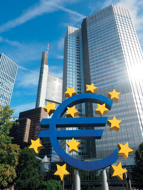 Many countries are in favour of a more decisive role for the European Central Bank.