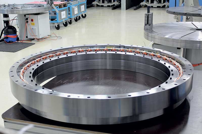 Franke special bearings are highly complex system components with sophisticated housing designs, seals and integrated direct drives.